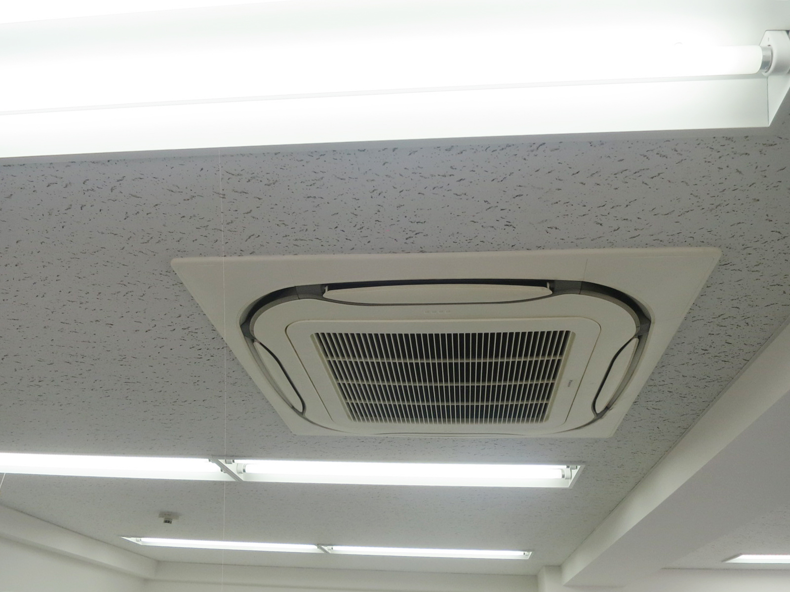 空調