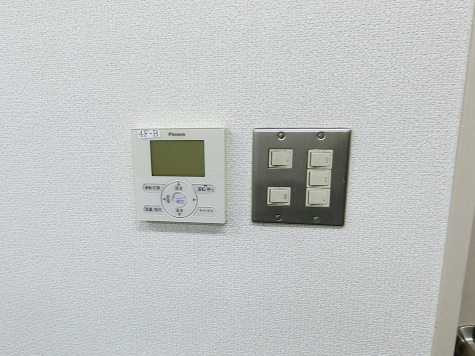 スイッチ類