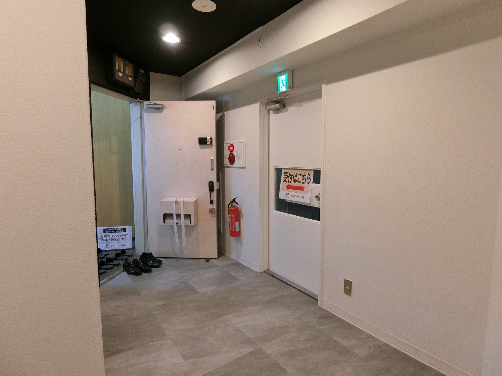 貸室出入口・室外通路