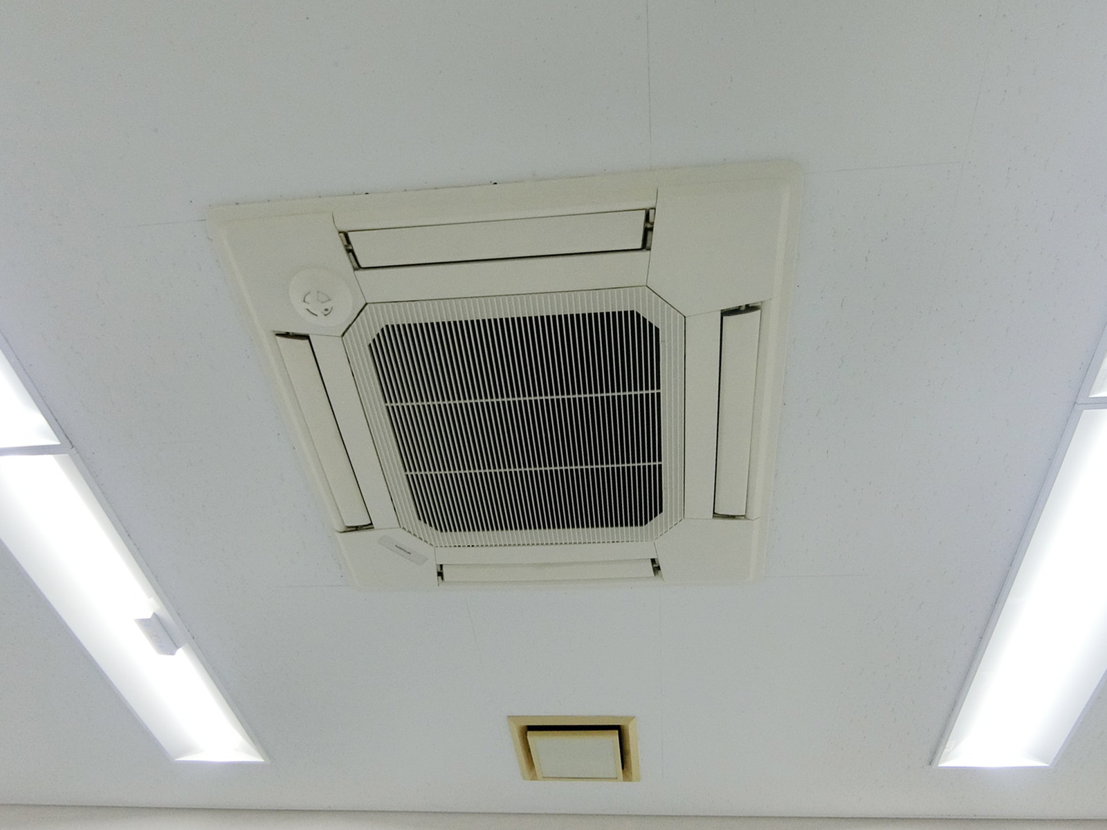 空調