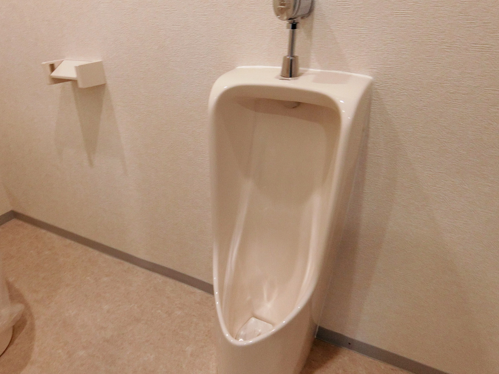 男性用トイレ