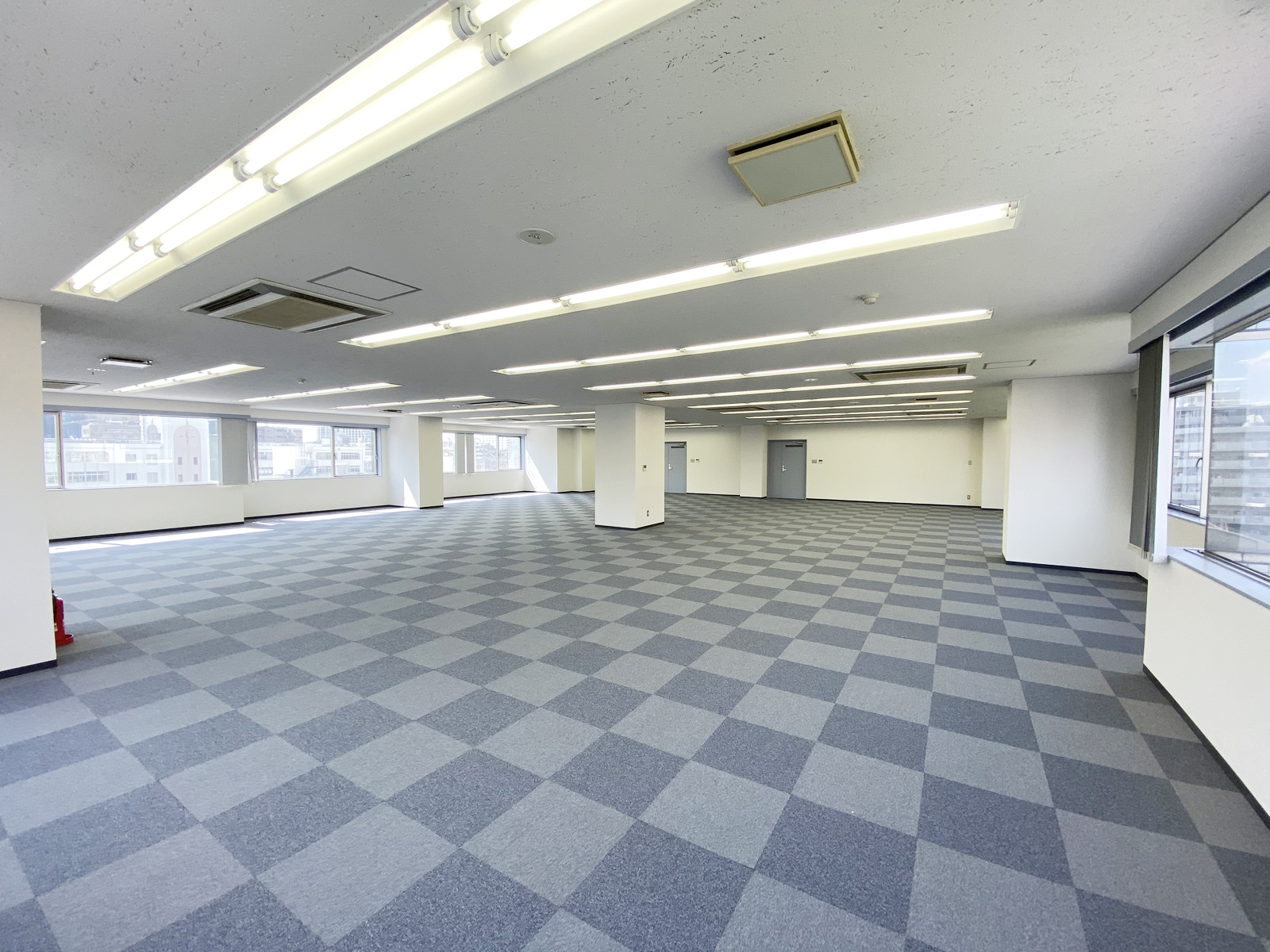別角度の様子
