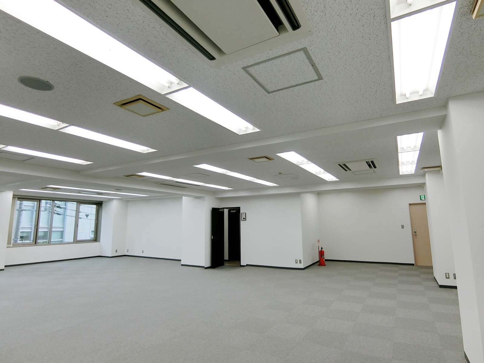 室内別角度の様子