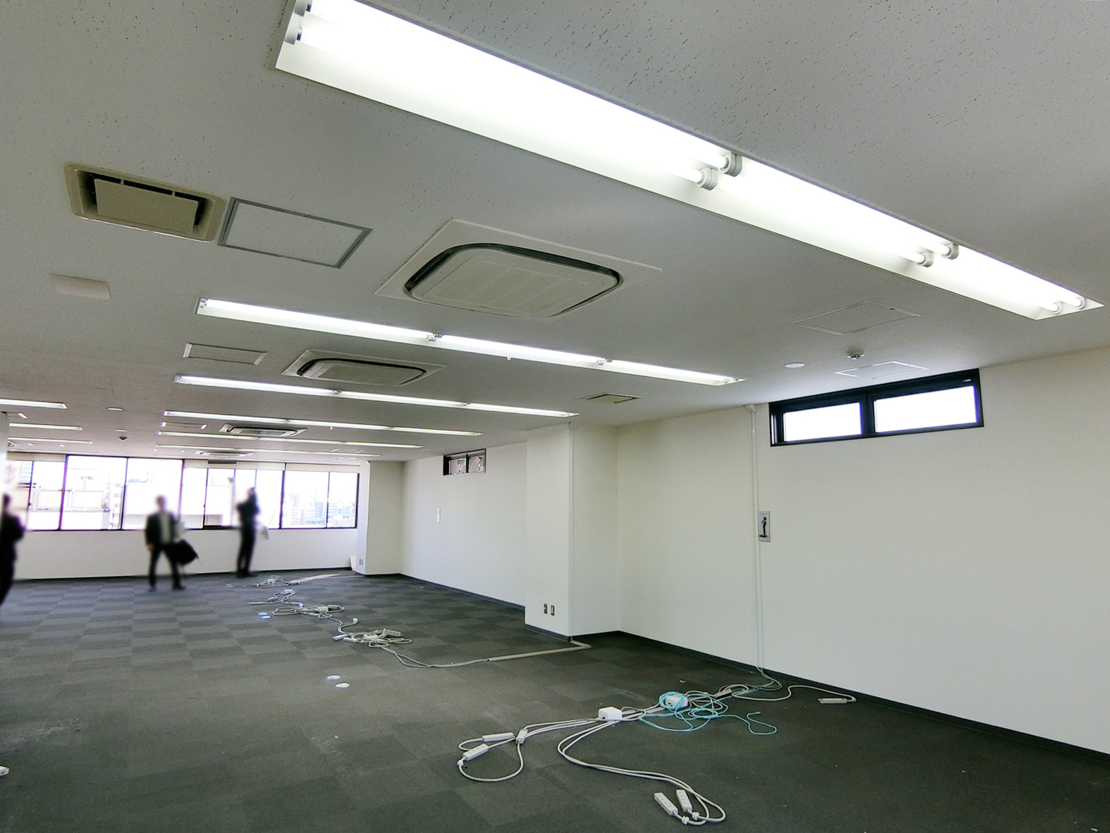 オフィス室内参考画像