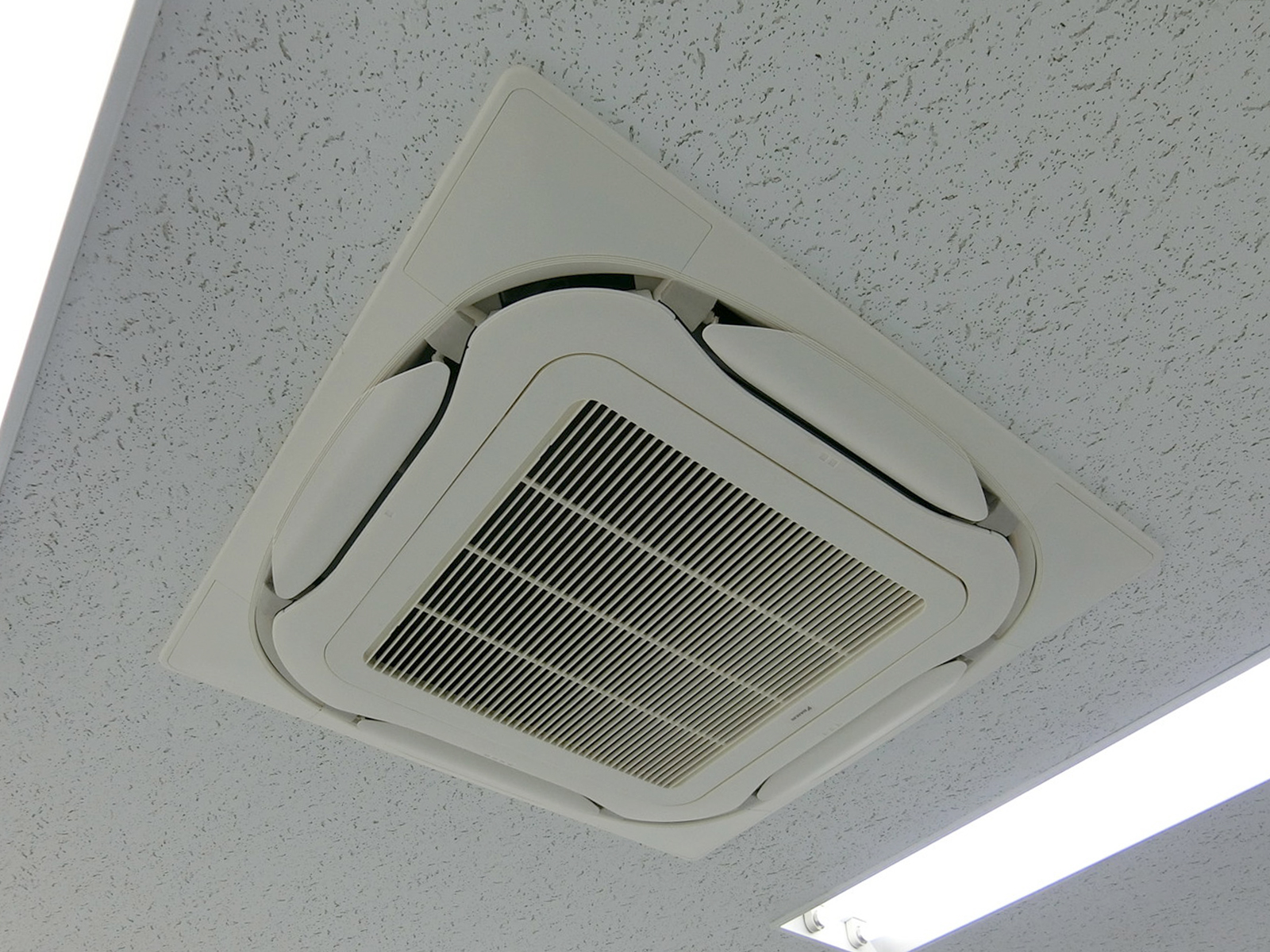 空調