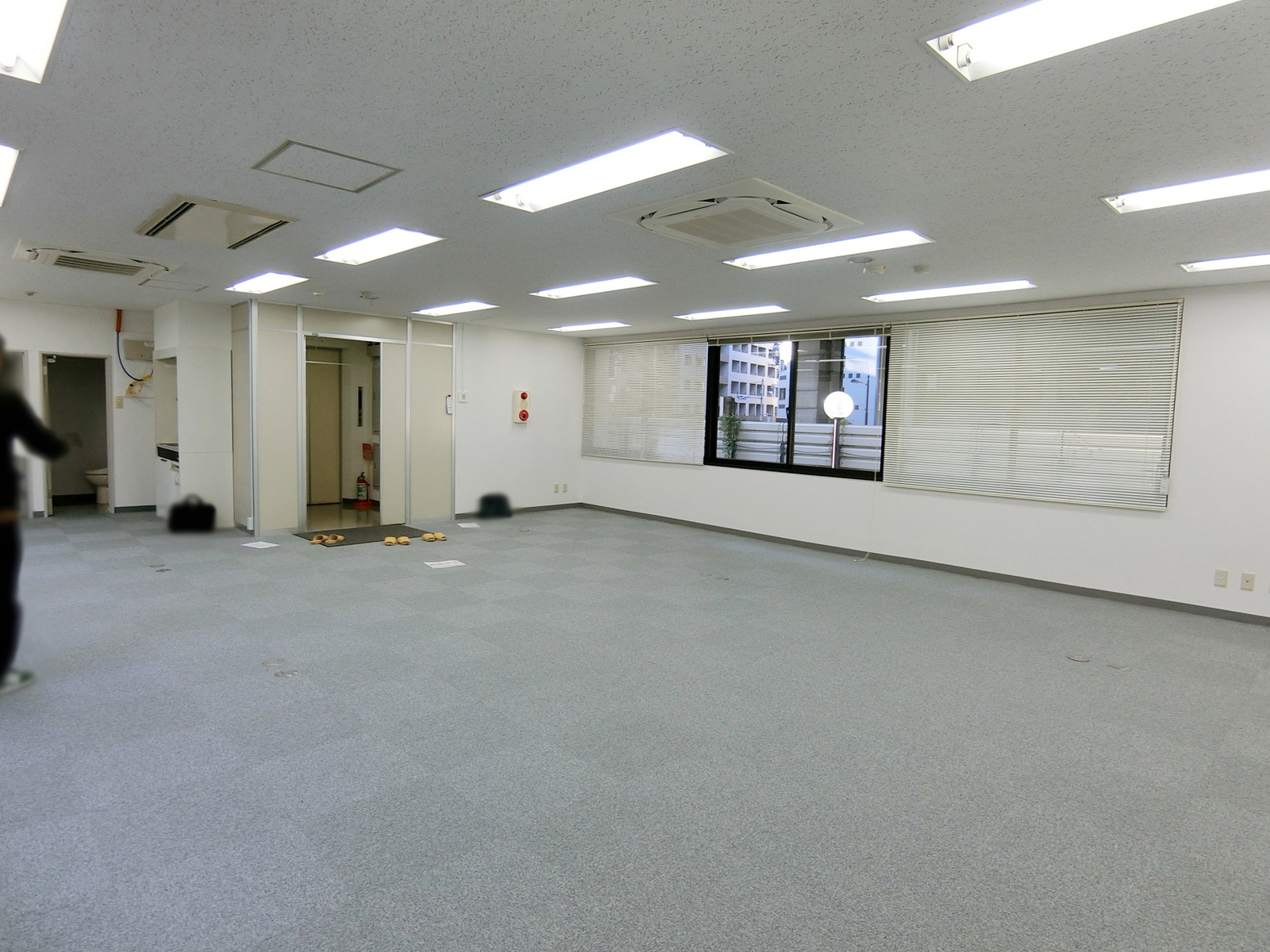 オフィス室内参考画像