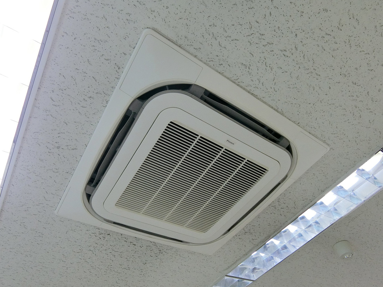 空調