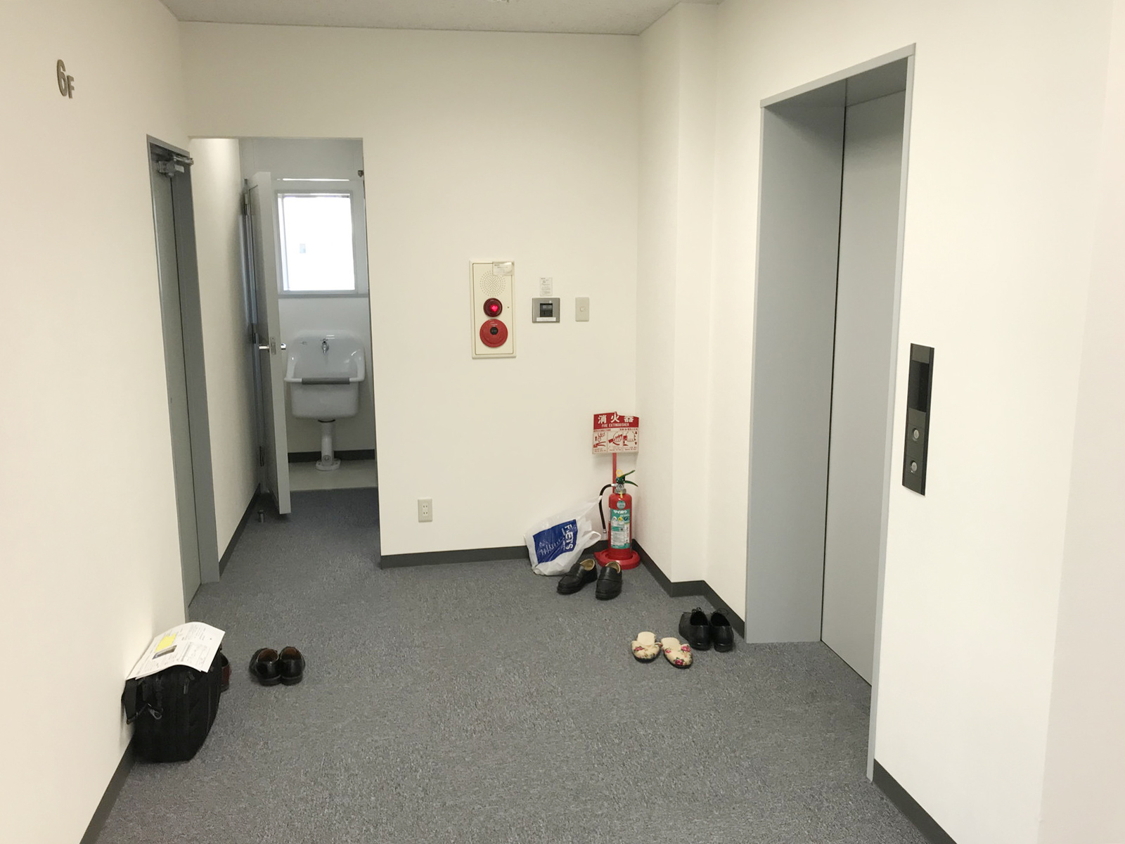 エレベーターホール