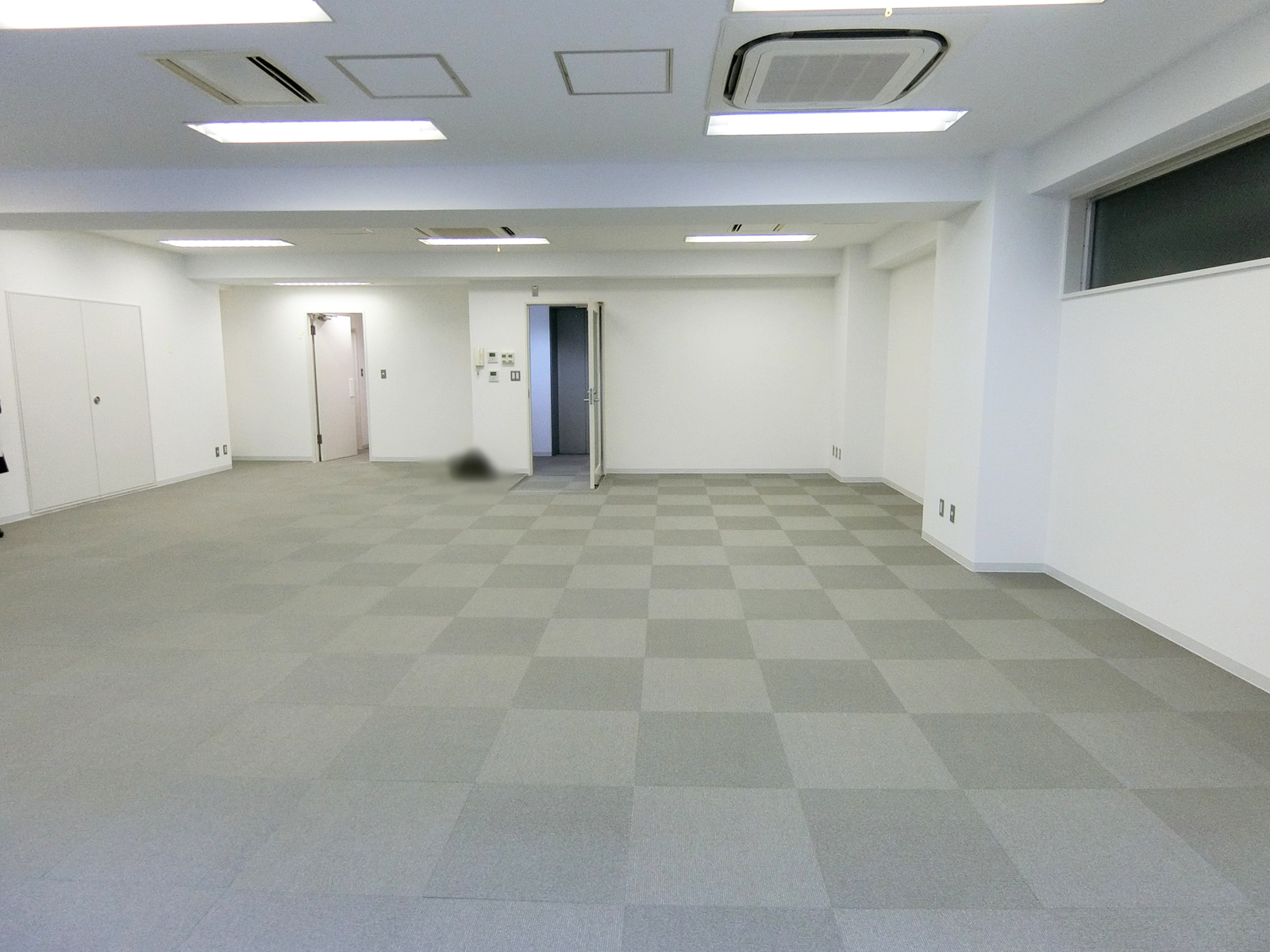 別角度の様子