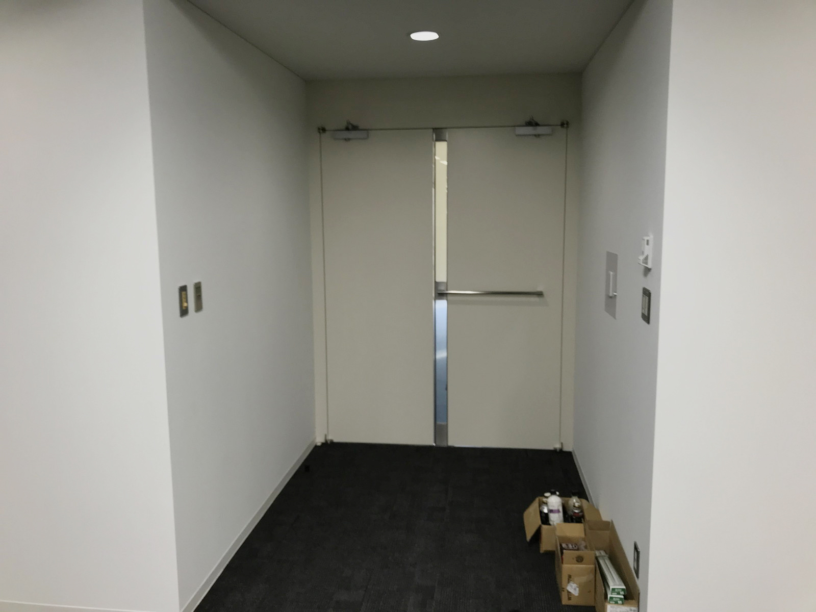 貸室出入口