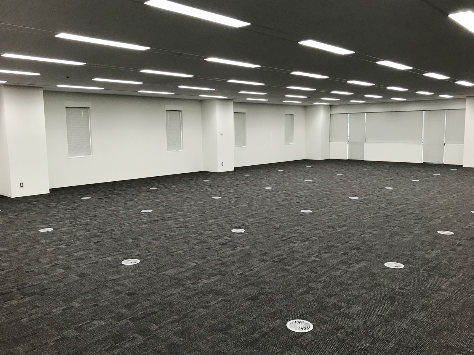 貸室内別角度の様子