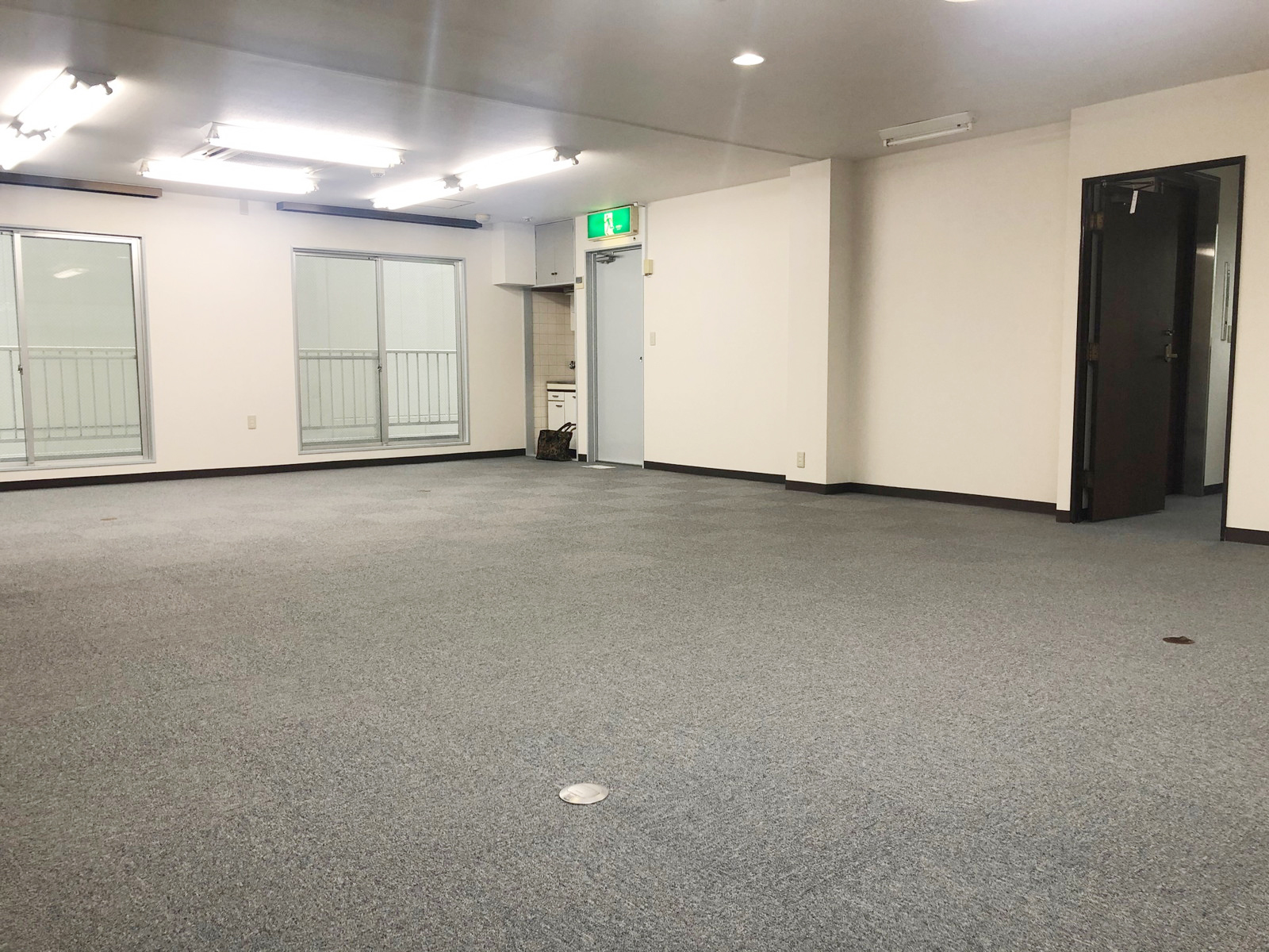 別角度の様子