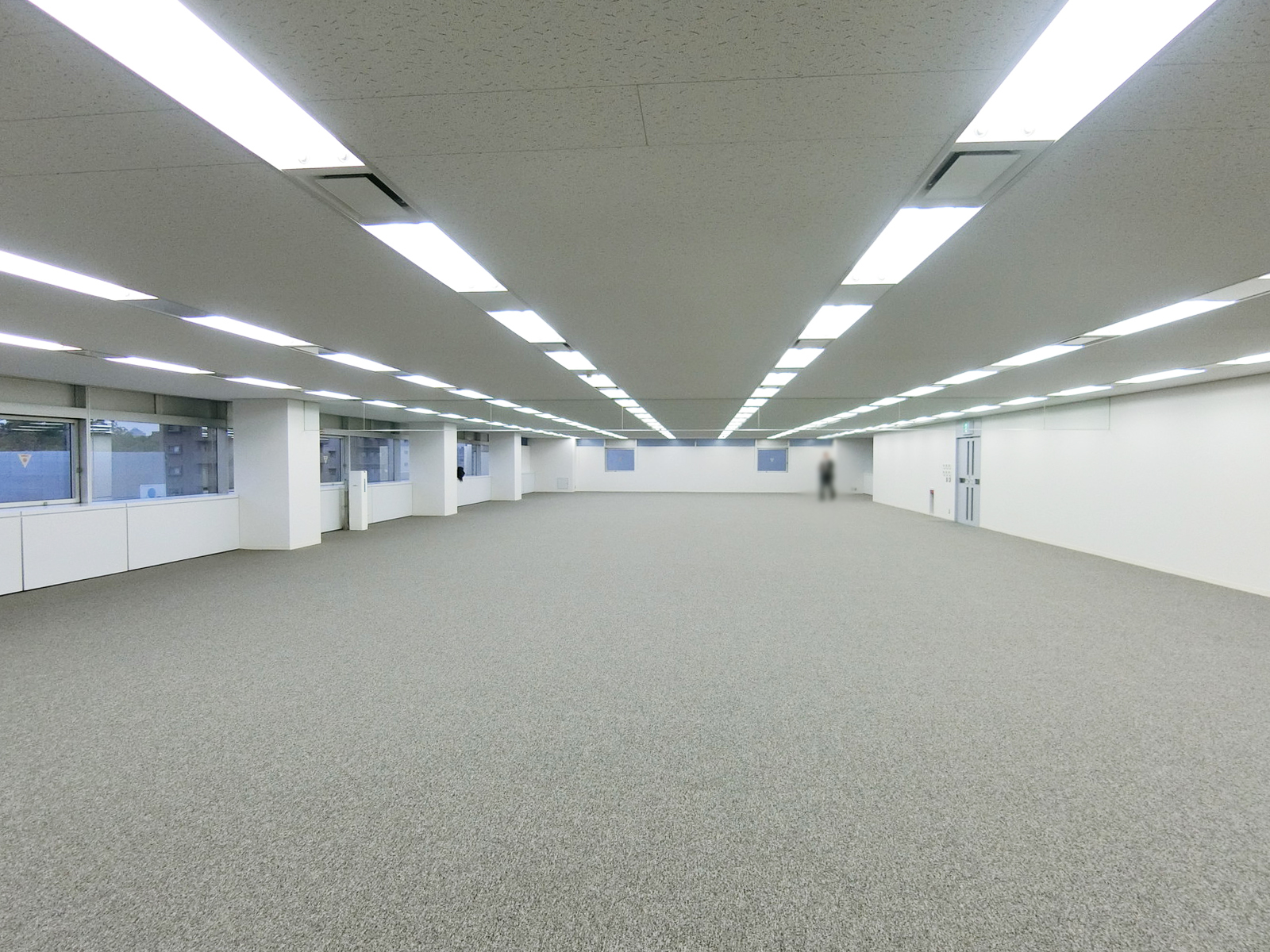 オフィス室内参考画像