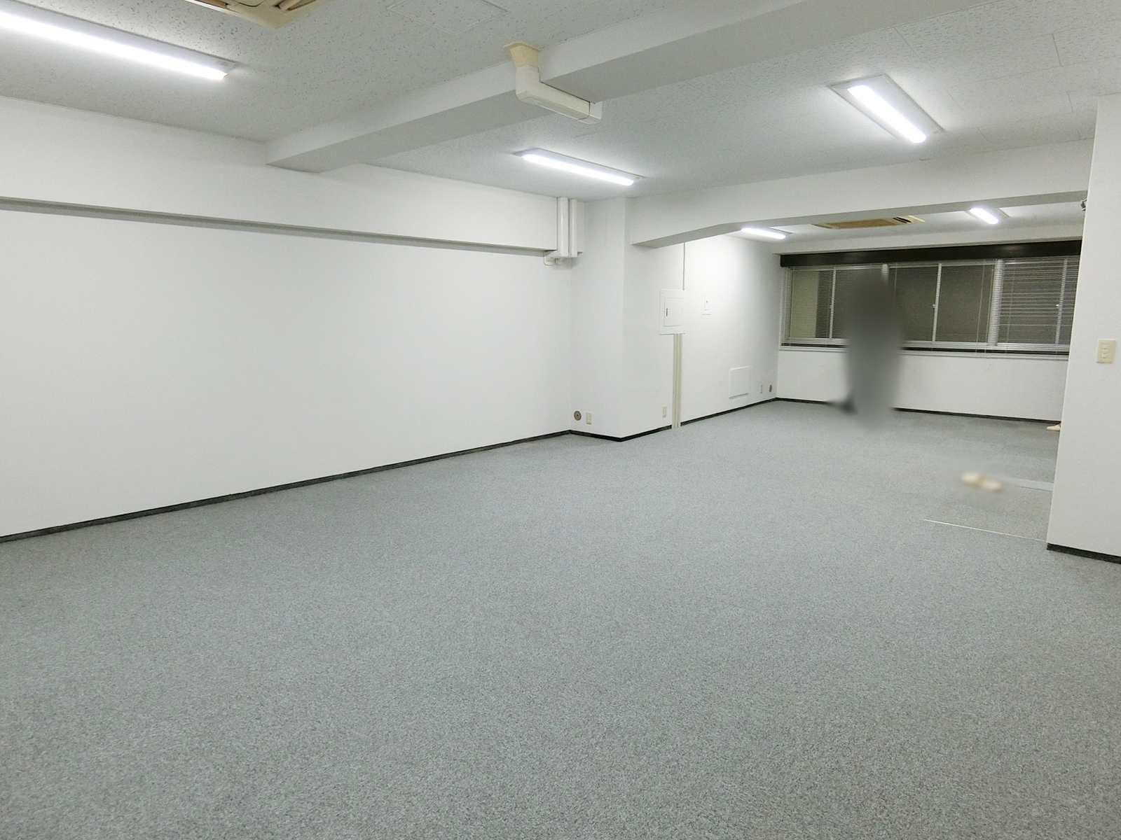 別角度の様子