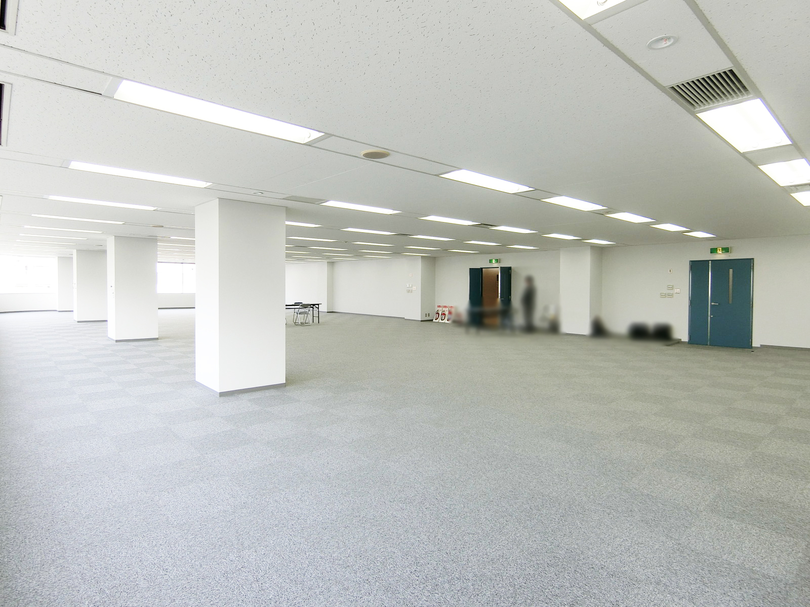 別角度の様子