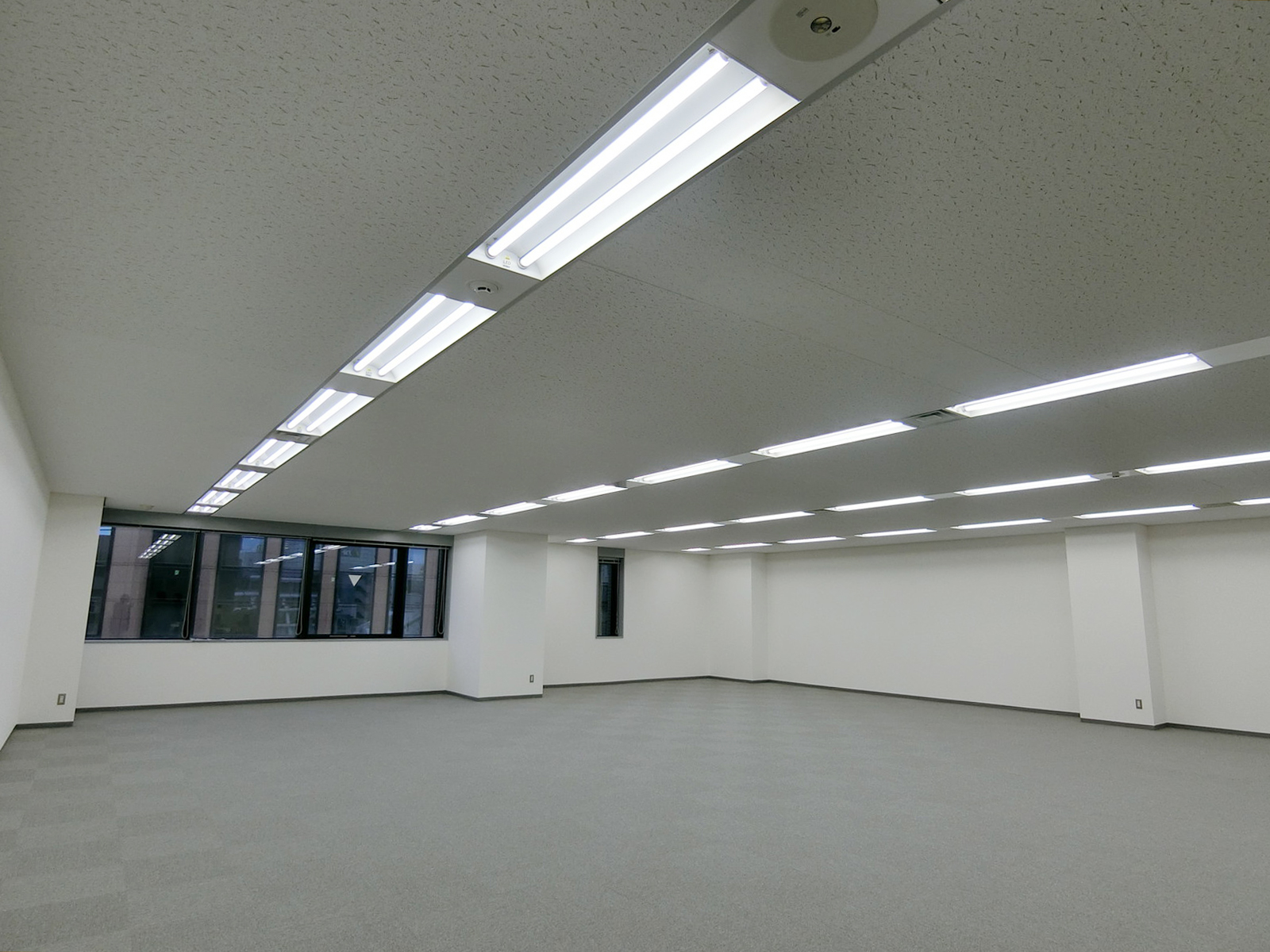 オフィス室内参考画像(7階)