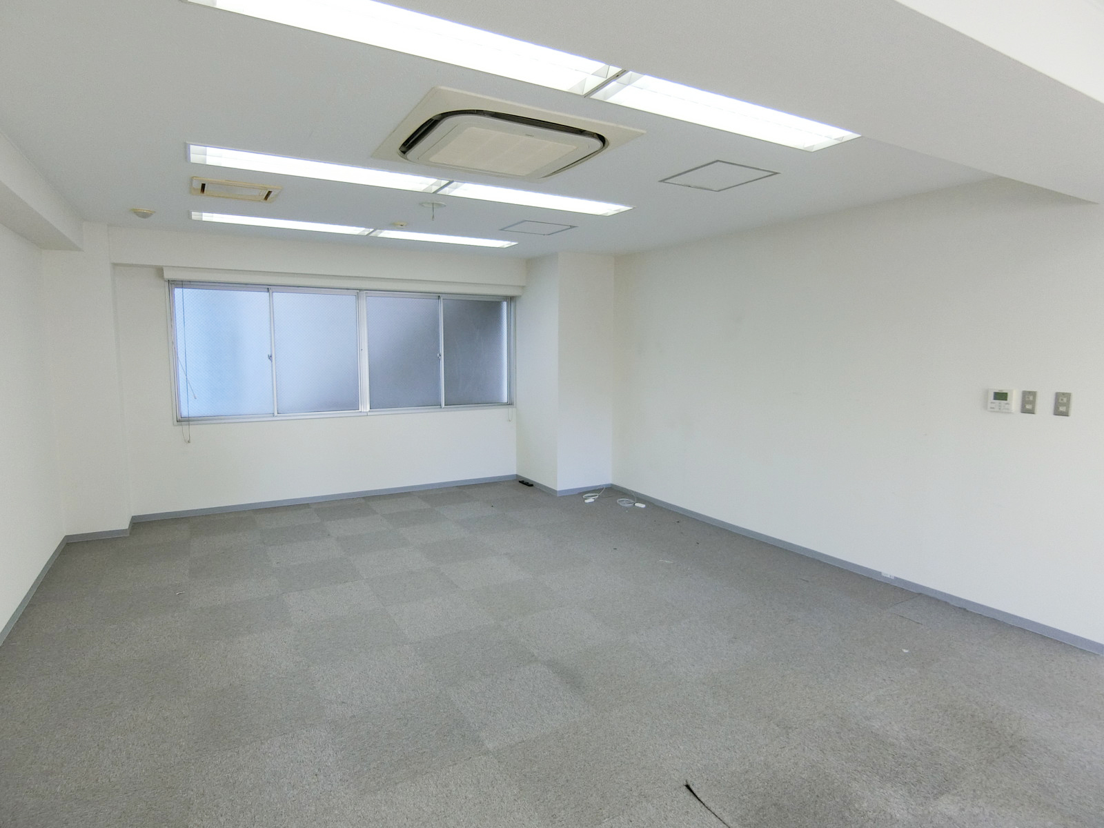 オフィス室内参考画像(6階)