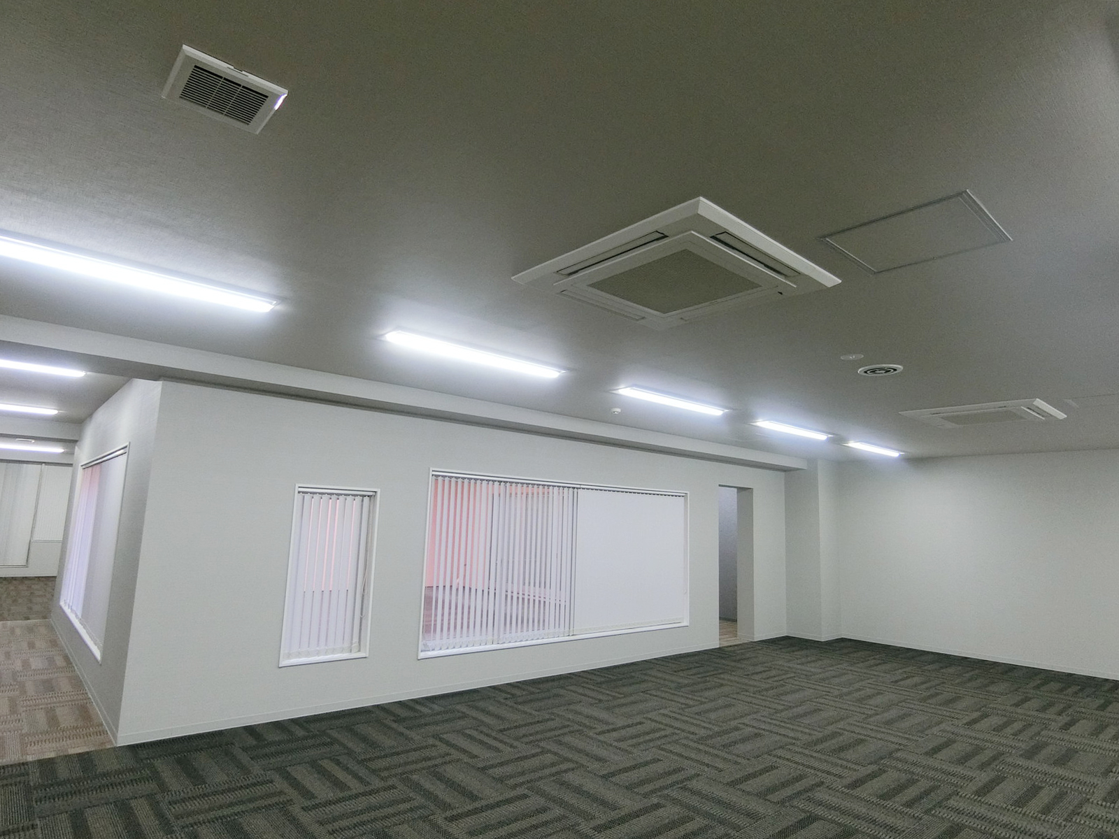 別角度の様子