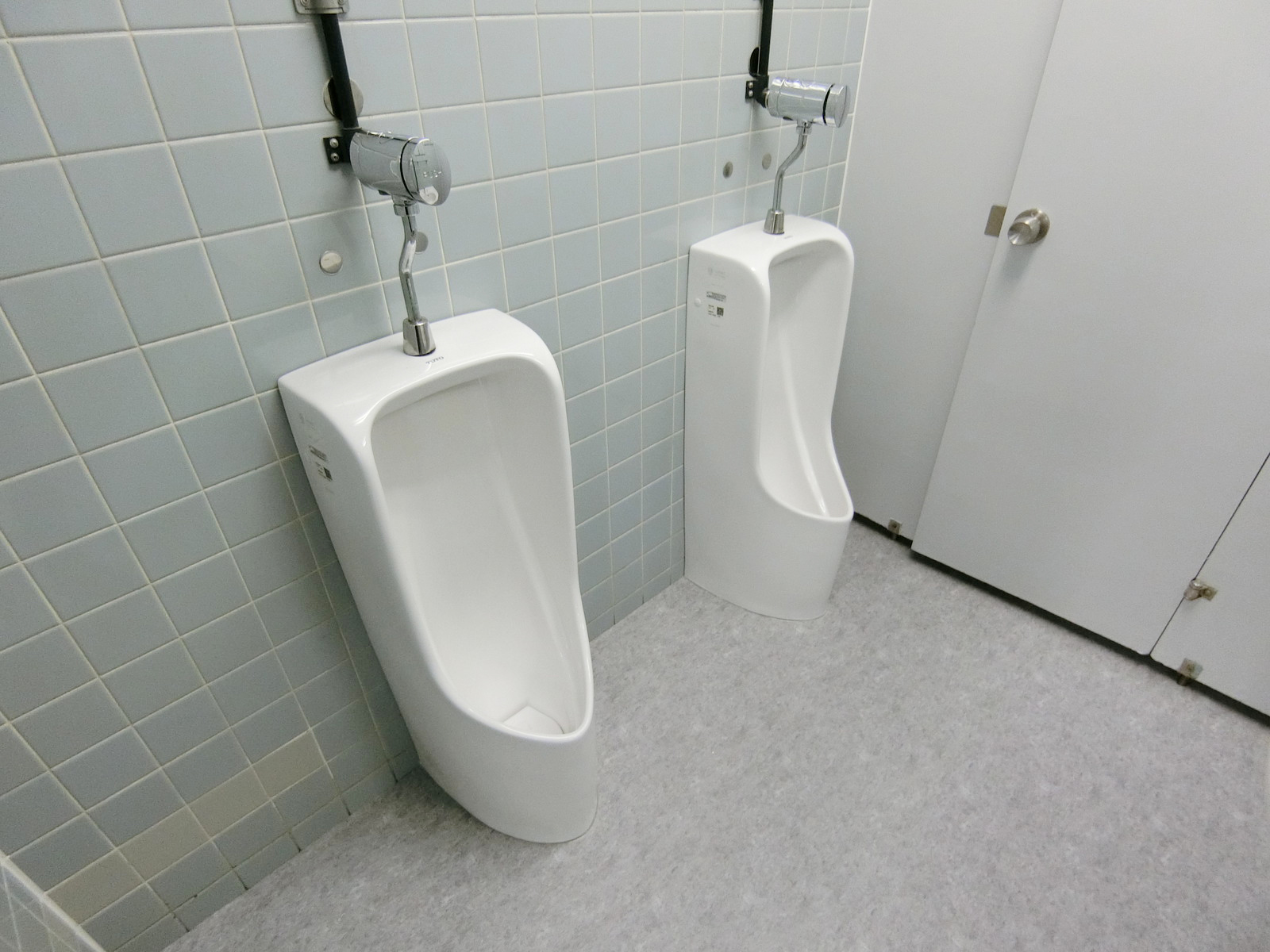 男性用トイレ