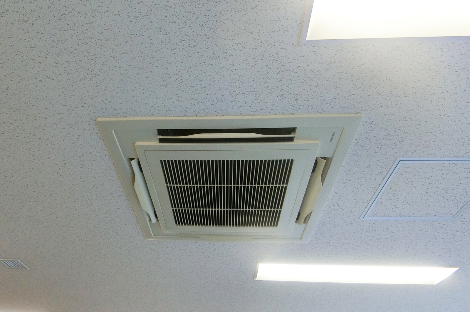 空調