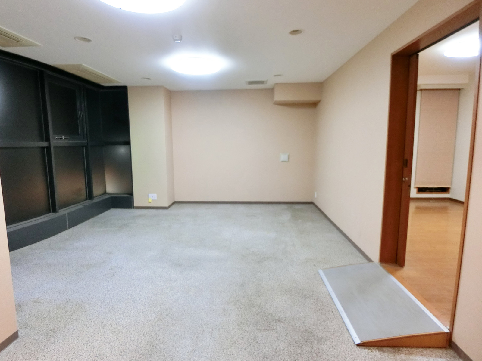 別室の様子