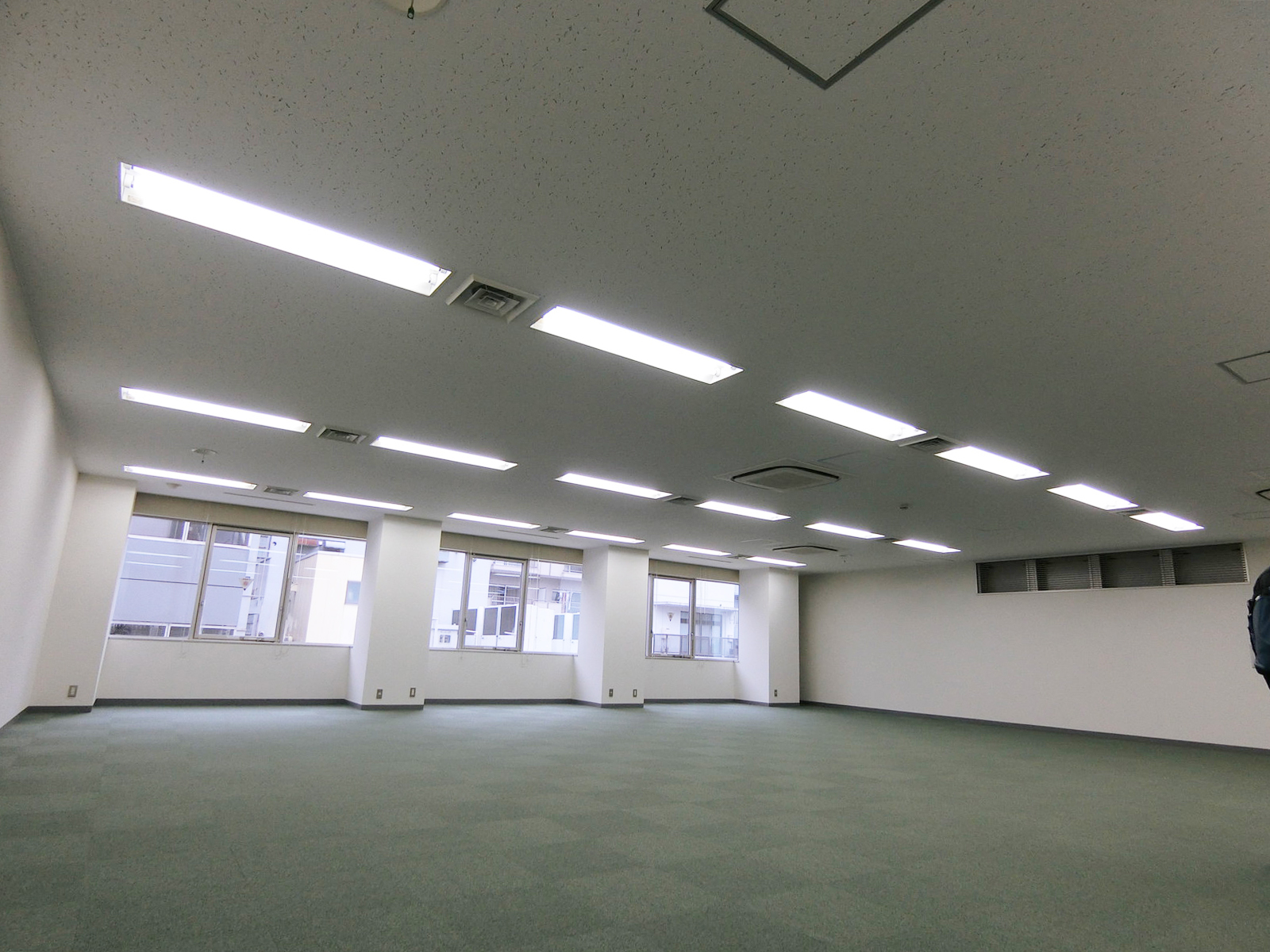 オフィス室内参考画像(6階)