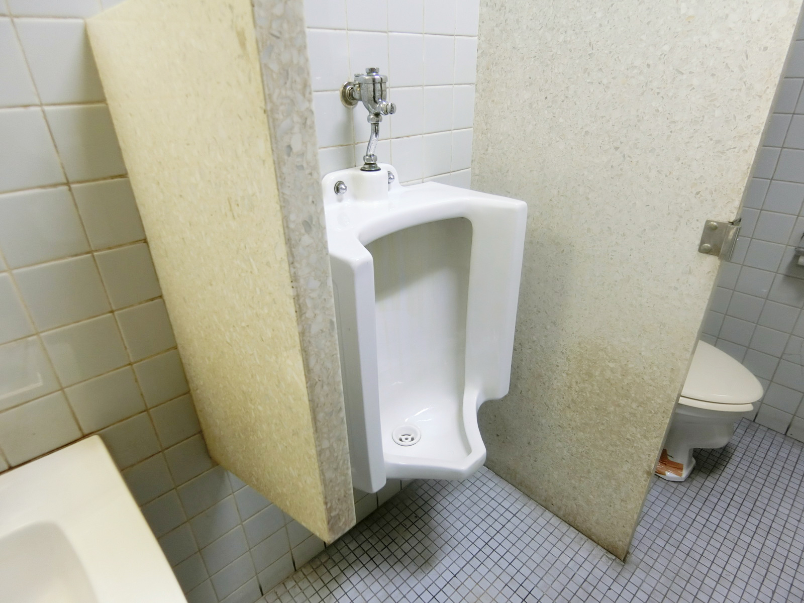 男性用トイレ