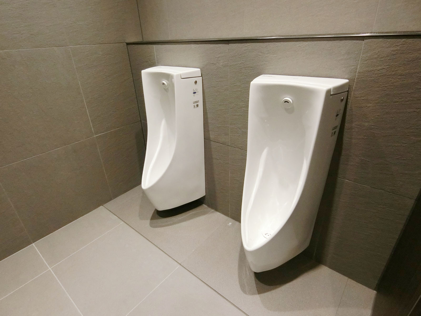 男性用トイレ