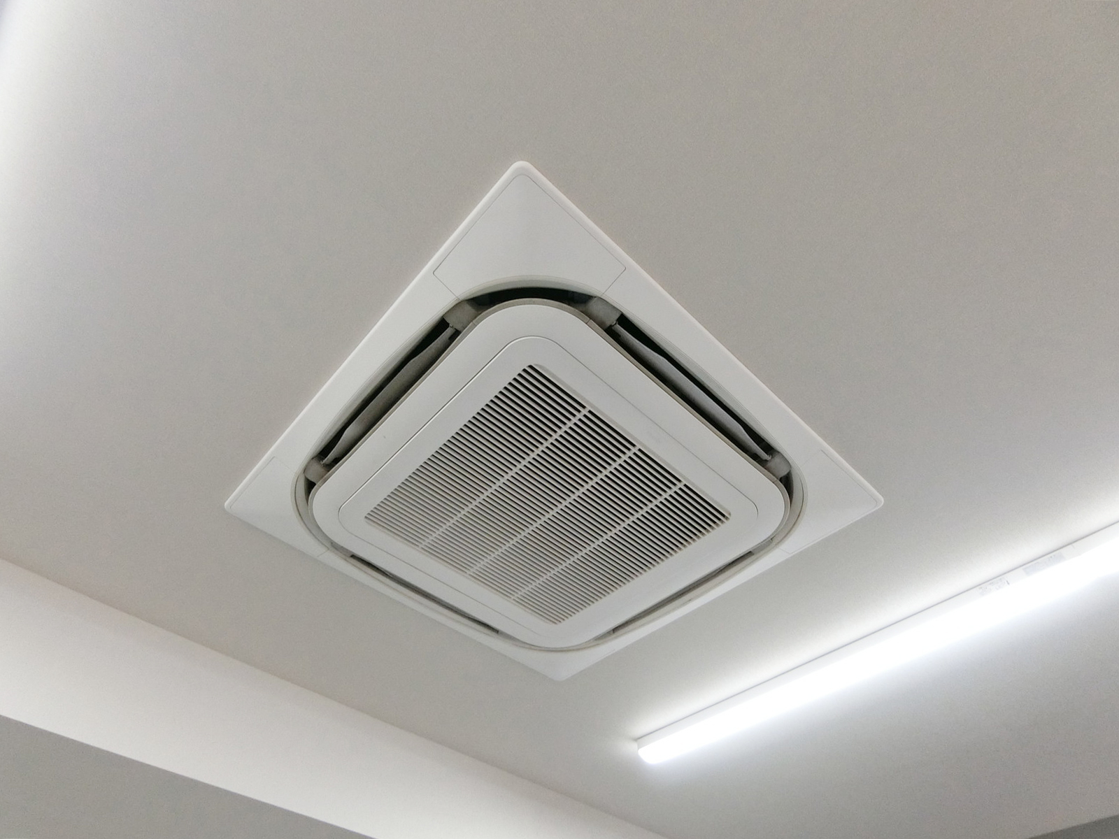 空調