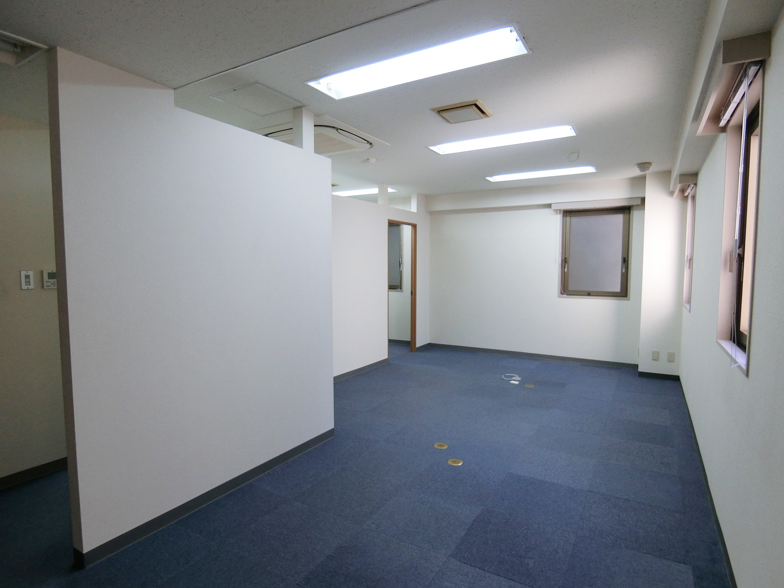 オフィス室内参考画像(3階)
