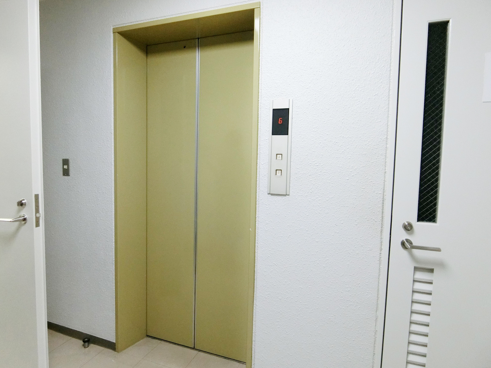 エレベーター