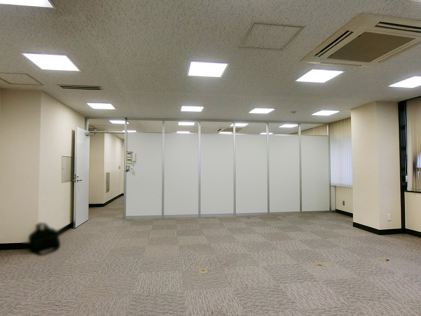 別角度の様子