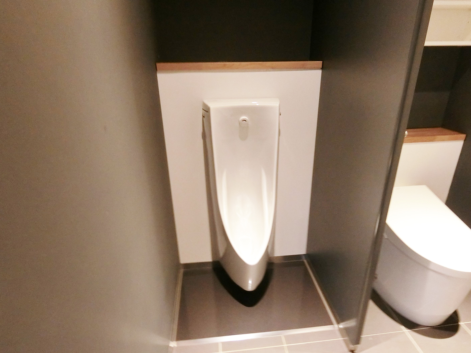男性用トイレ