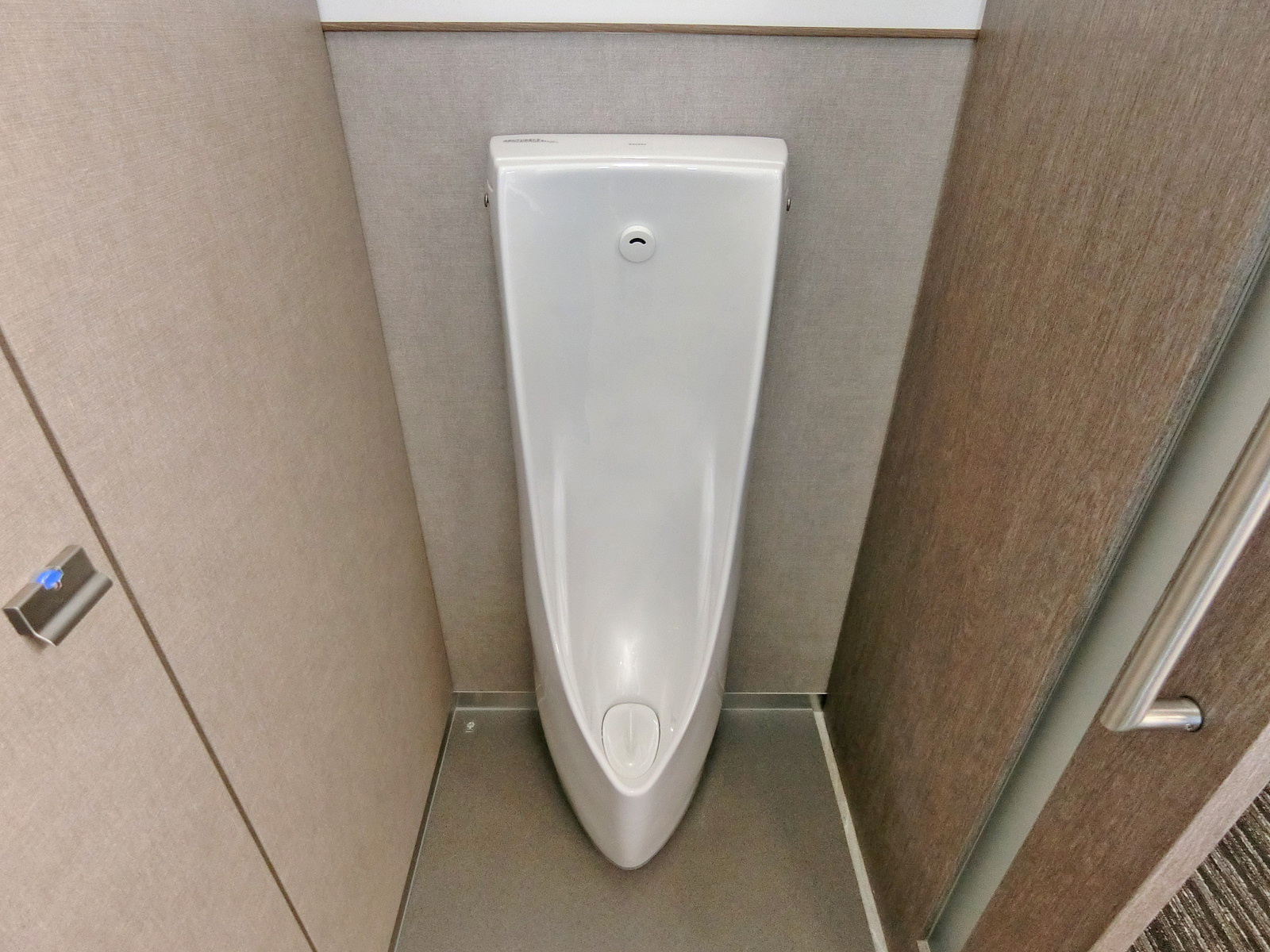 男性用トイレ