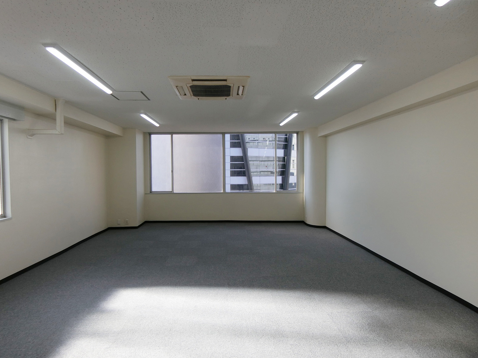 オフィス室内参考画像(5階)