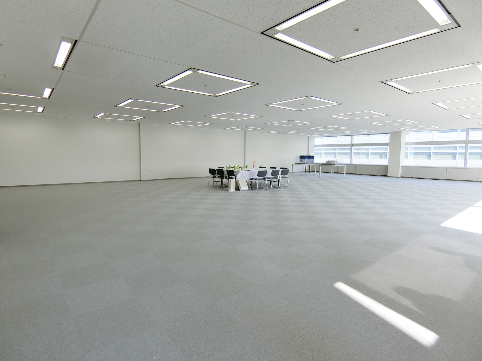 オフィス室内参考画像（7階）