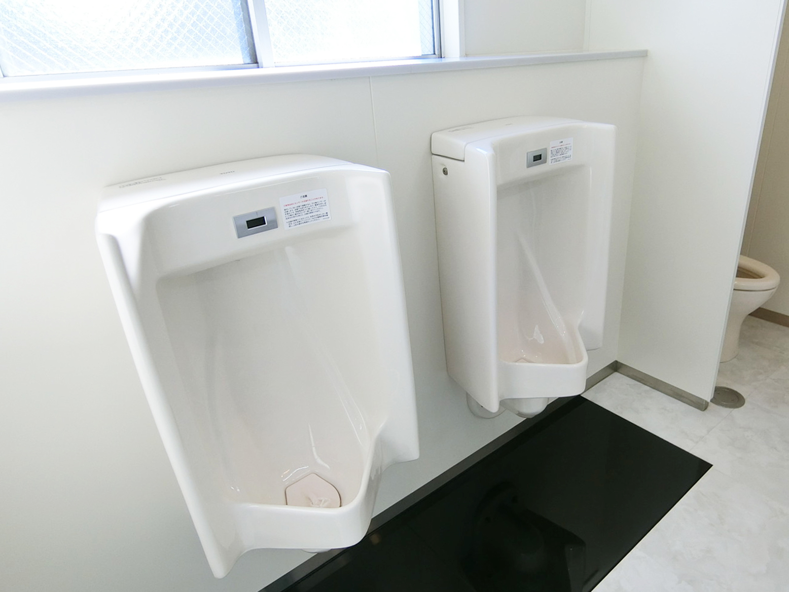 男性用トイレ