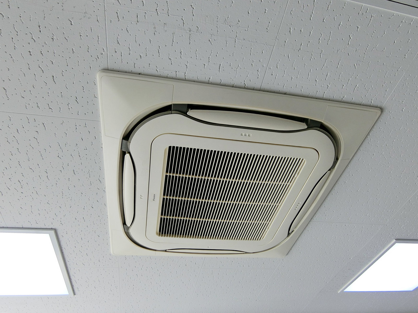 空調