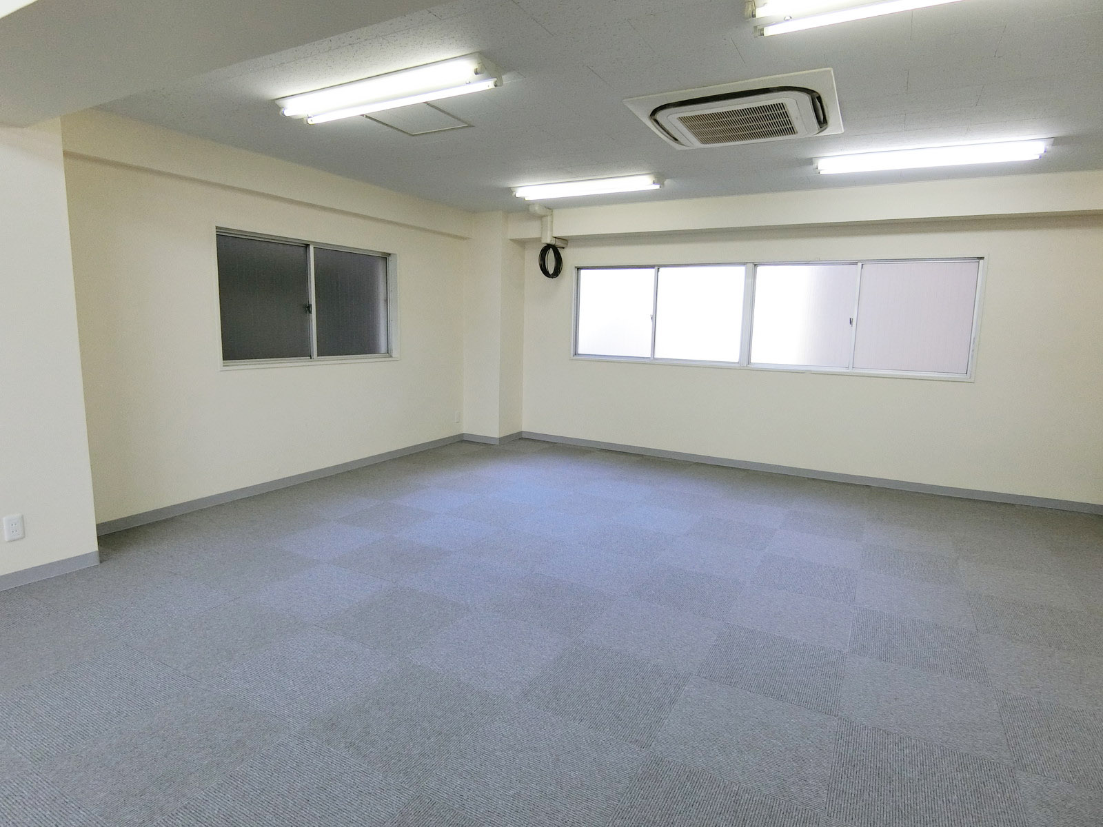 別角度の様子