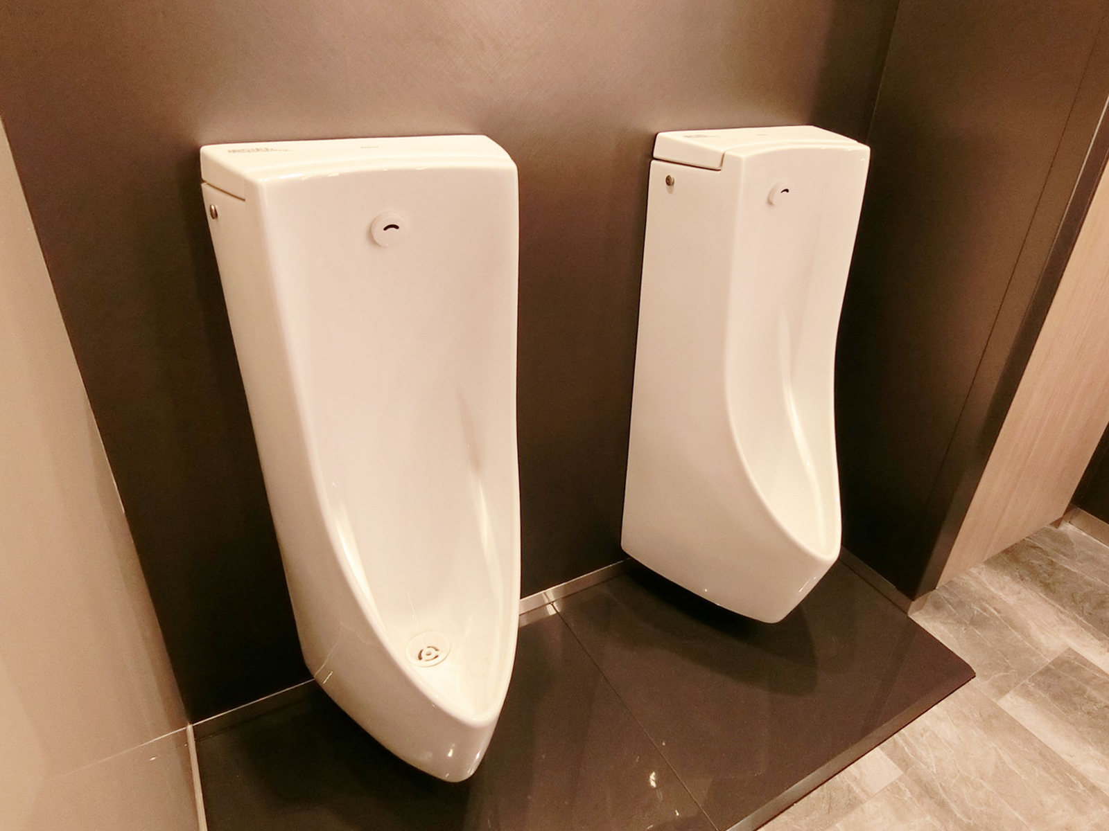 男性用トイレ
