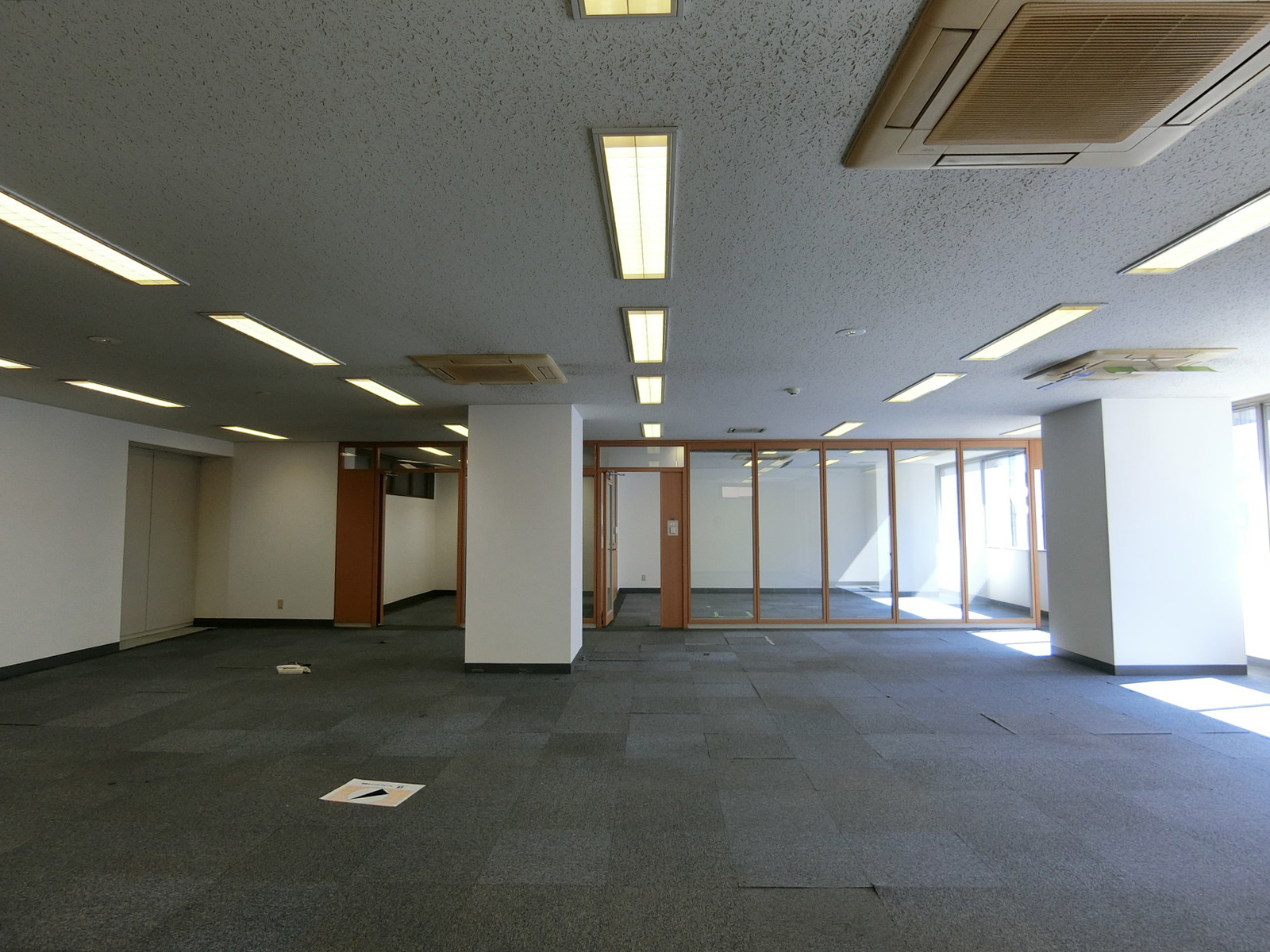 貸室内別角度の様子
