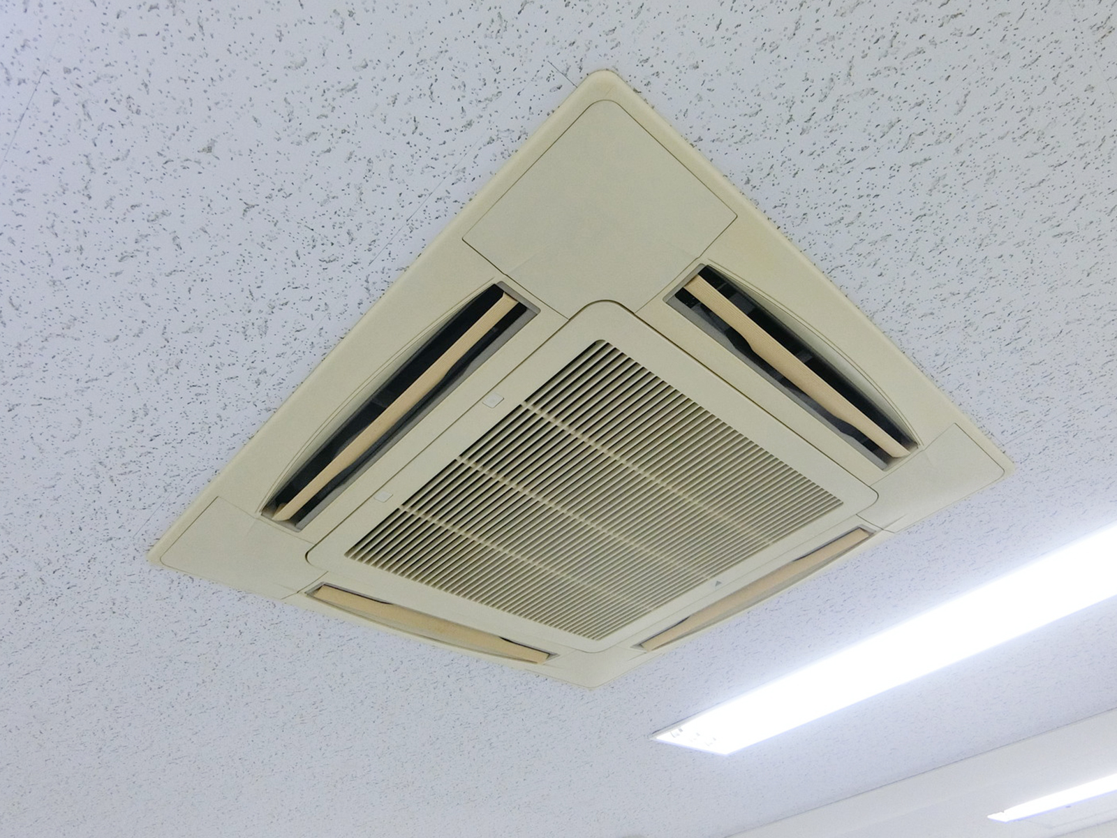 空調