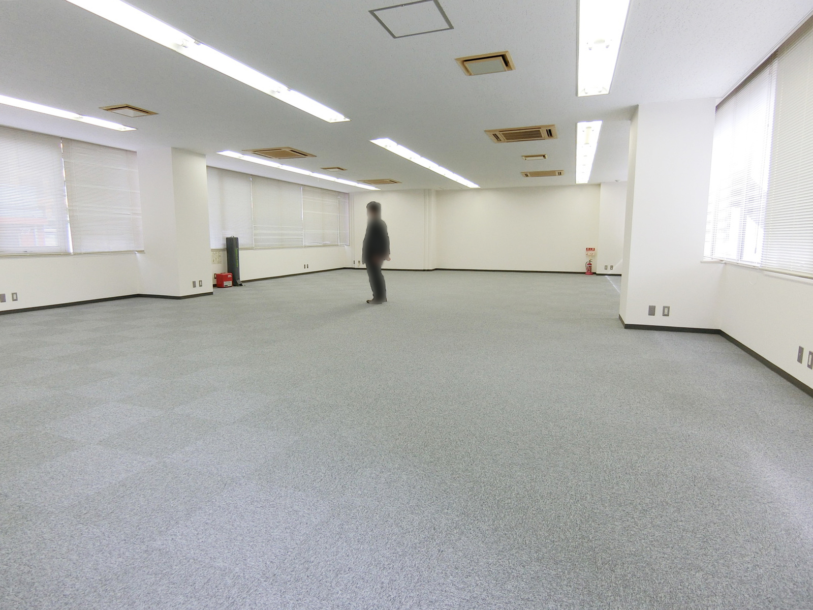 オフィス室内参考画像(４階)