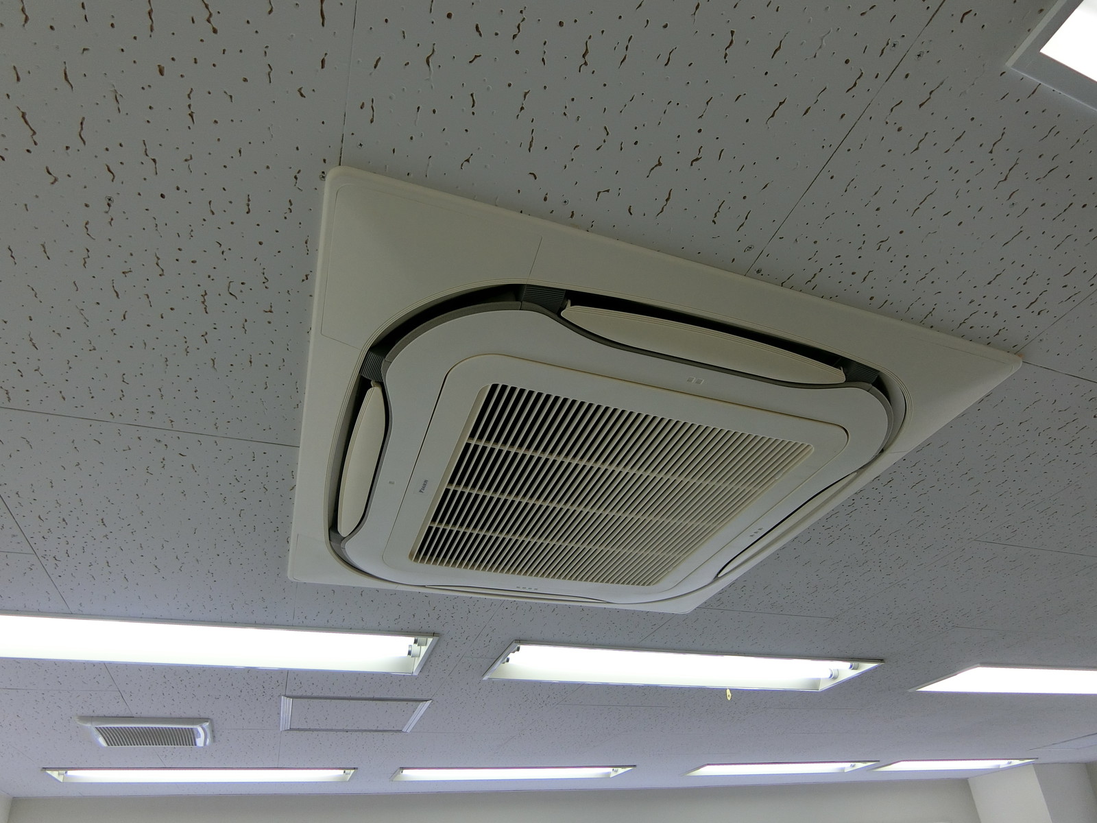 空調