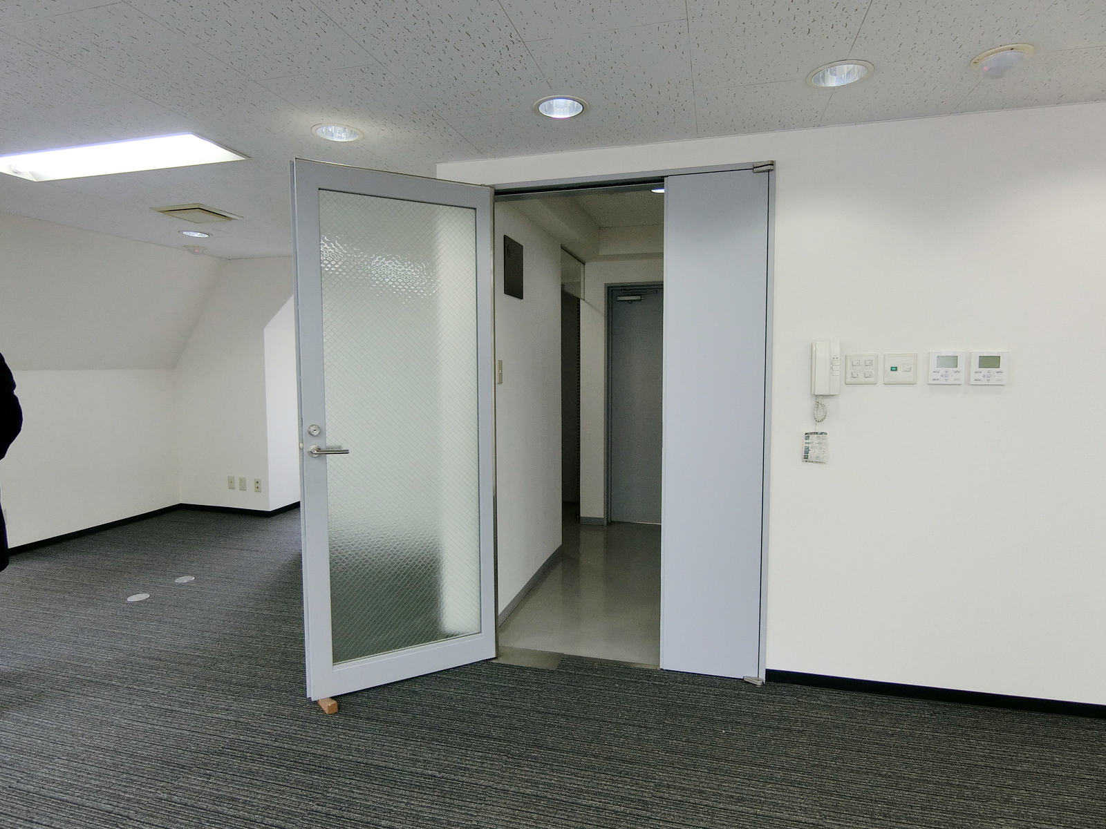 貸室出入口