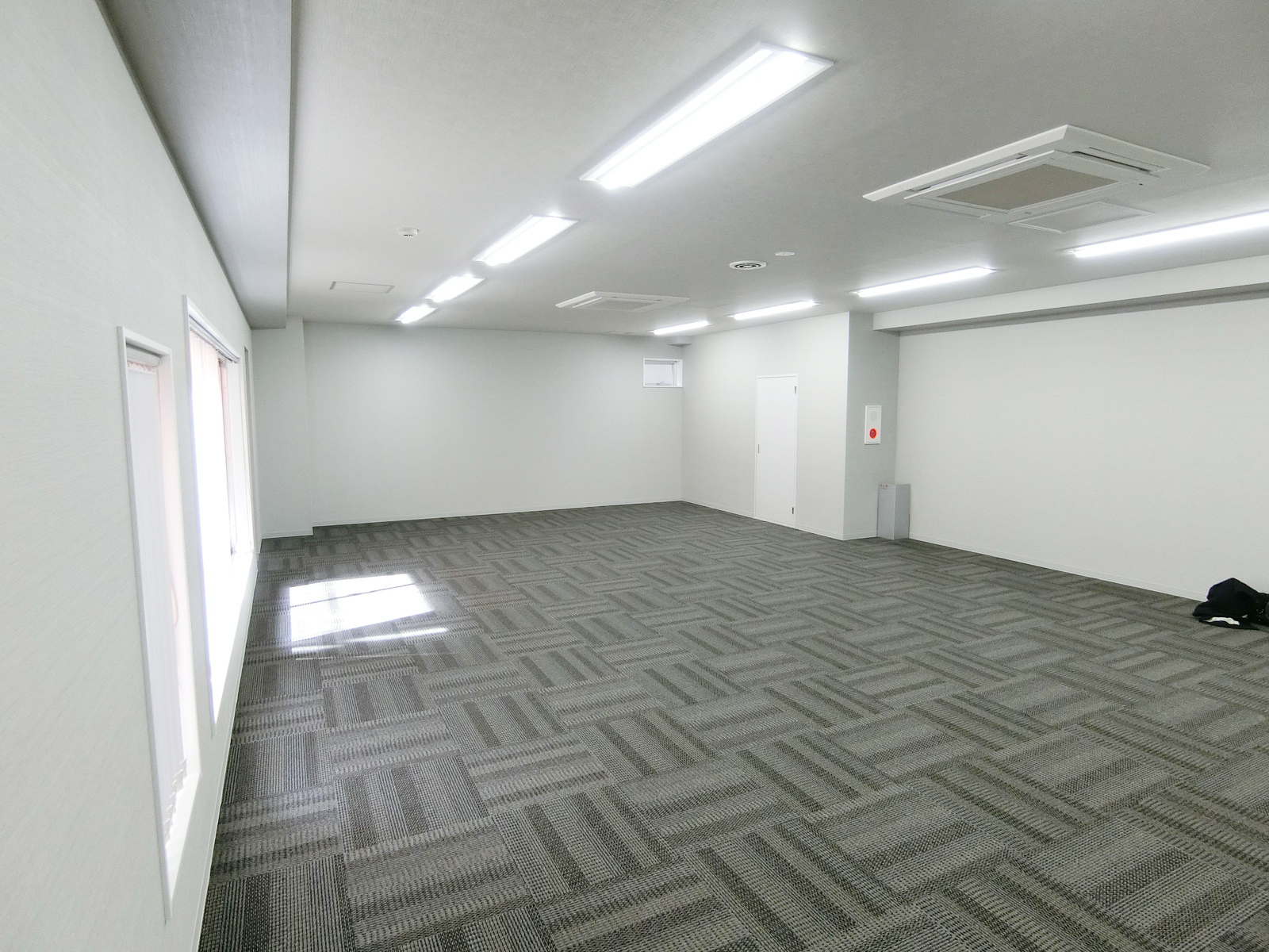 オフィス室内参考画像(8階)