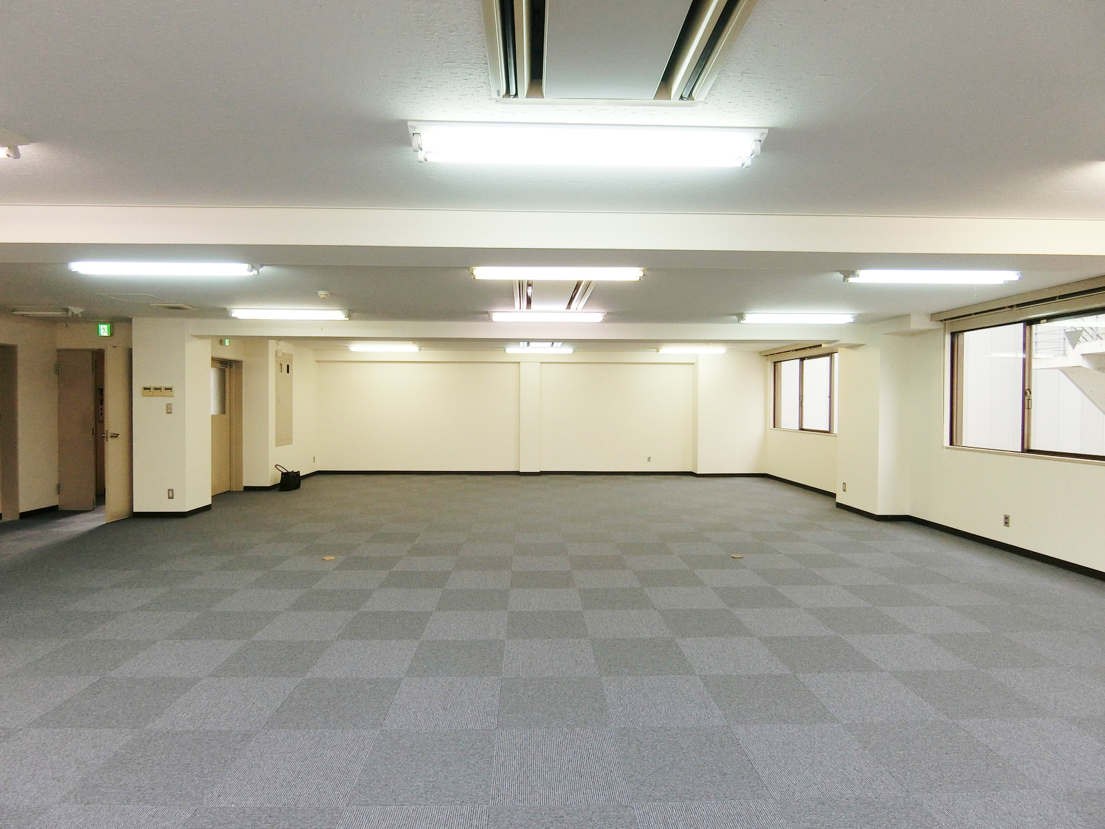 オフィス室内参考画像(6階)