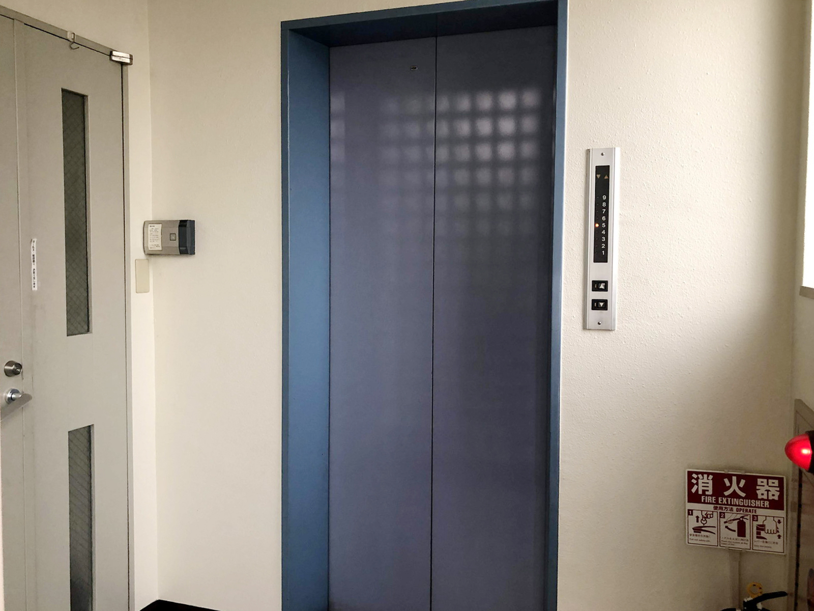エレベーター