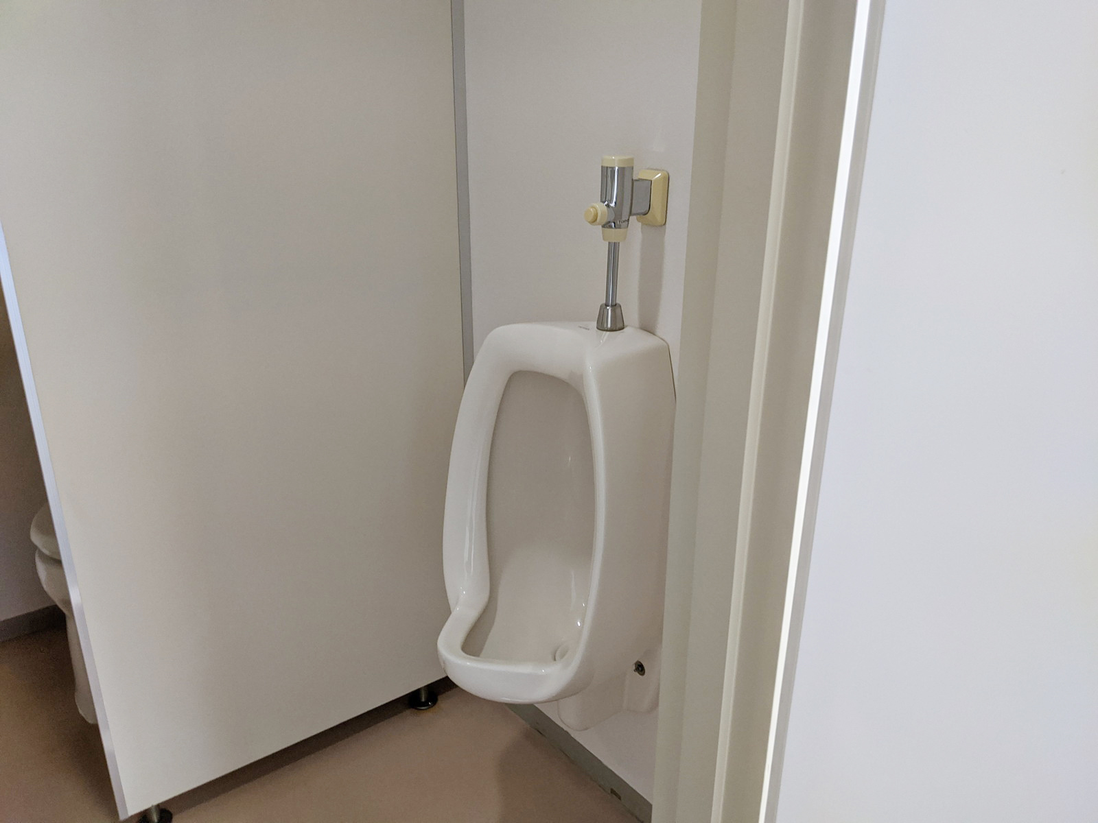 男性用トイレ