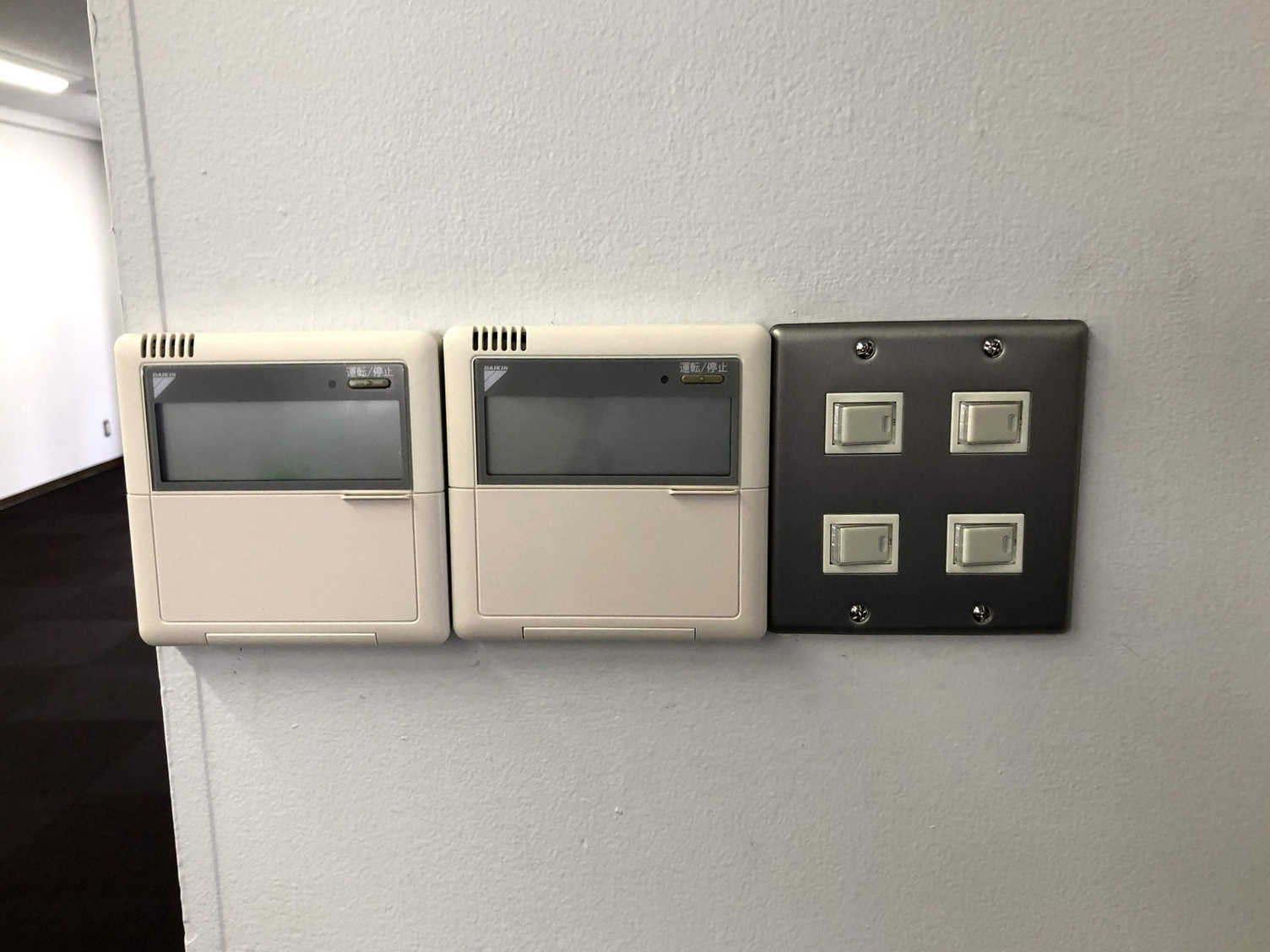 スイッチ類